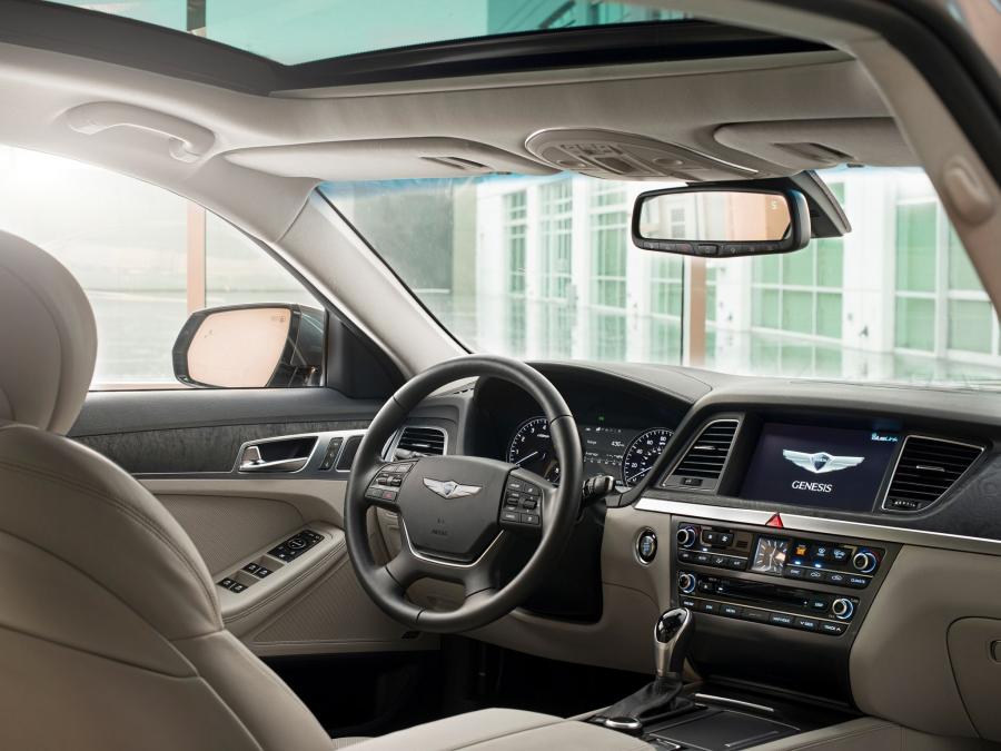 Интерьер Hyundai Genesis 2014 года  (NA) (фото 20 из 105)